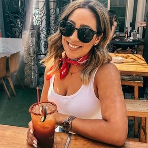 Meet your Posher, Tania